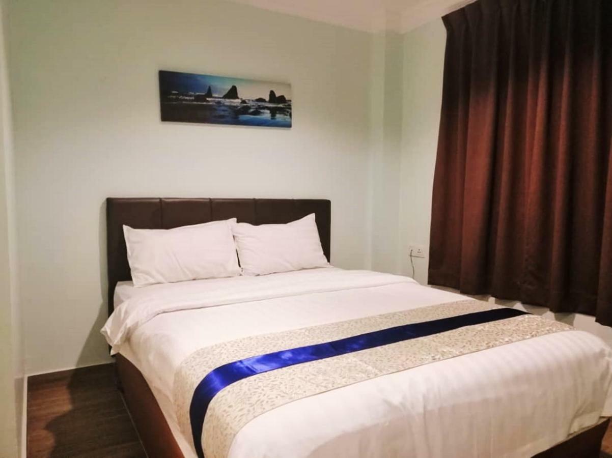 Summer Hotel Kota Kinabalu Esterno foto